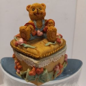 VINTAGE GEI 1997 Resin Heart Trinket Box W/ Teddybear Animal Figurine Miniature